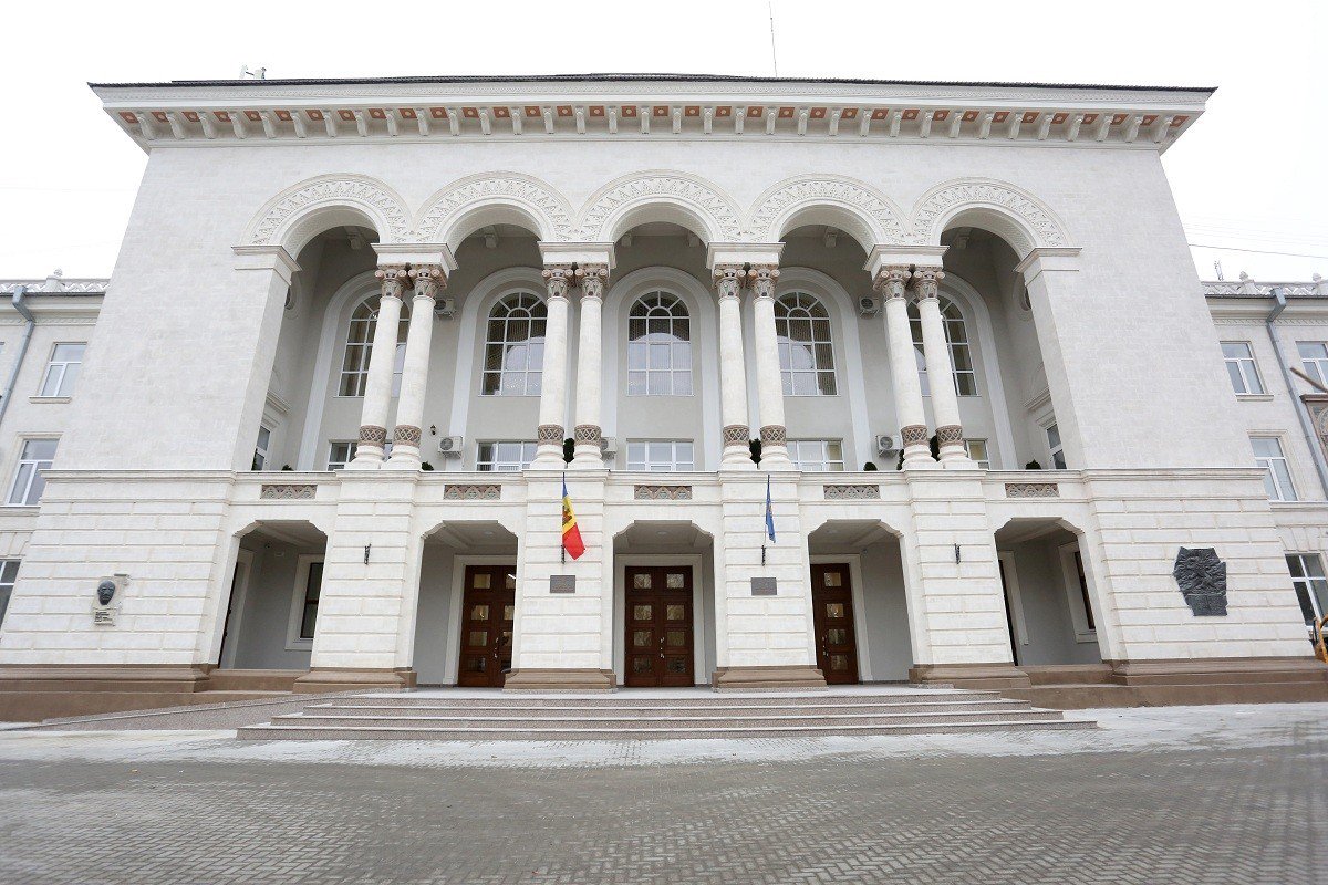 Se caută șef interimar la PG. Procurorii au 24 de ore, termen în care pot depune dosarele de participare