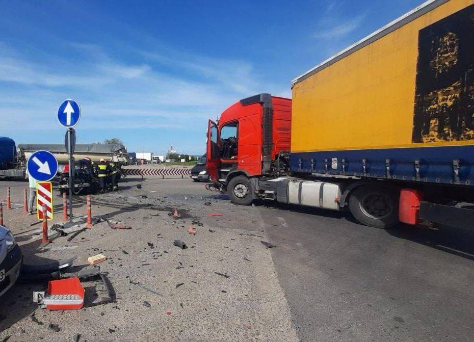 Accident rutier în apropiere de Ciorescu: un bărbat a ajuns la spital în stare gravă