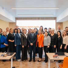 Fundația Orange și Ministerul Muncii și Protecției Sociale lansează instruiri digitale pentru peste 1500 de angajați în sistemul de asistență socială din țară
