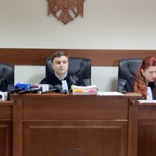 Amânare în examinarea dosarului „Frauda bancară”: Plahotniuc nu se prezintă în instanță (VIDEO)
