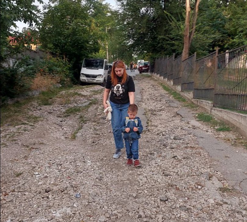 Puterea unei postări pe rețele. Un drum din cartierul Poșta Veche intră în reparații după sesizarea localnicilor 