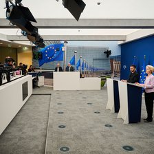 Comisia Europeană, după ce Zelenski a spus că nu trebuie să existe o divizare între Ucraina și R. Moldova în negocieri: Ambele țări sunt pregătite să facă acest pas