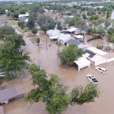 Inundații în Texas: Peste 50 de persoane au decedat. Zeci de copii sunt dați dispăruți, iar căutările continuă
