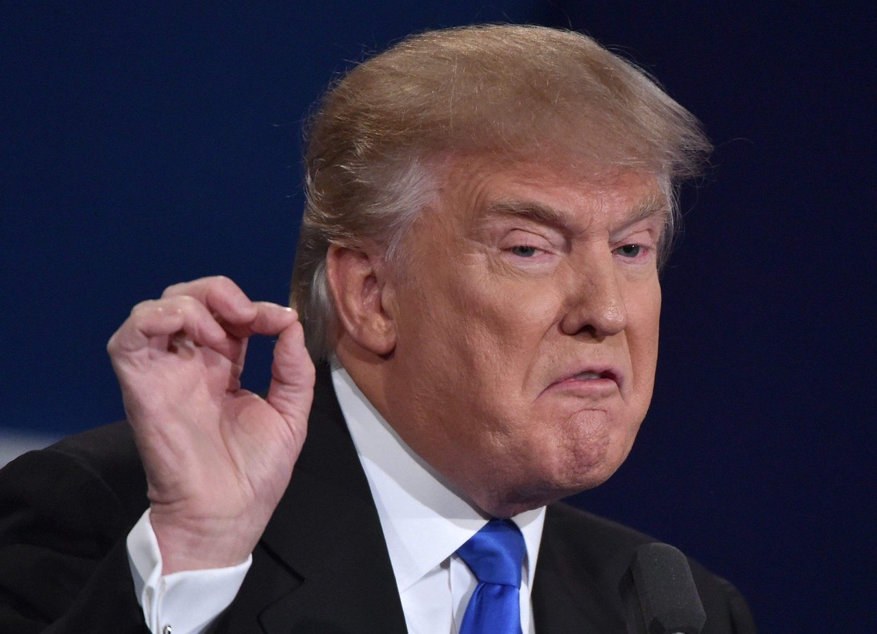 Trump declară că va impune taxe de 100% țărilor BRICS, dacă acestea vor înlocui dolarul american 