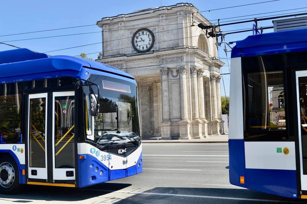Important pentru cetățeni. Care vor fi rutele alternative și cum va circula transportul public în capitală în perioada Summitului 