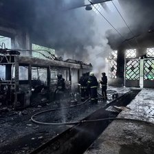 Trupele ruse au lovit un depou de troleibuze din orașul ucrainean Harkov






