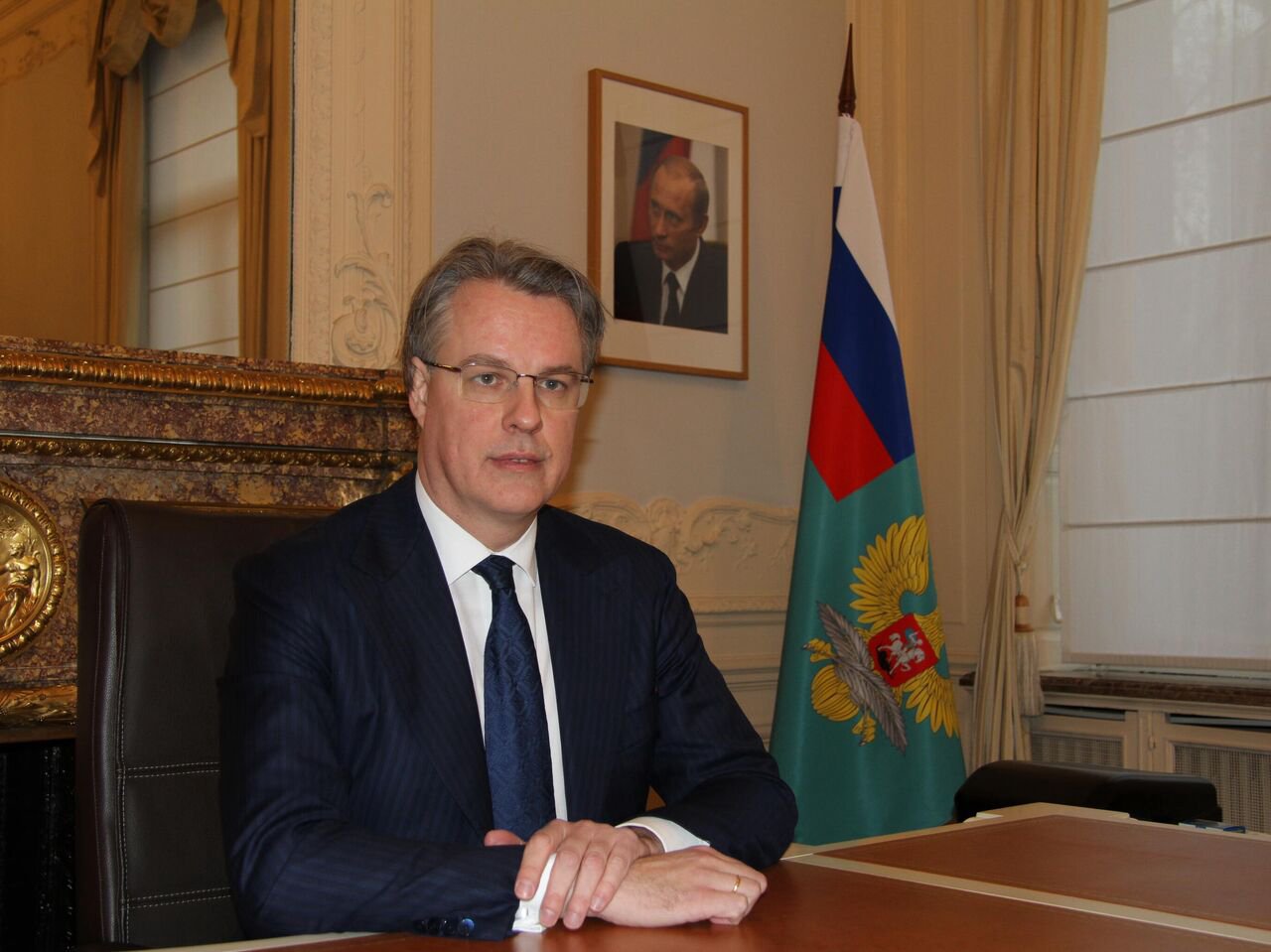 Reacții din est. Un diplomat rus acuză UE că va încerca să formeze o coaliție împotriva Rusiei la Summitul Comunității Politice Europene