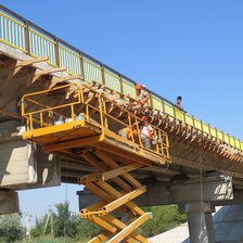 Podul și pasajul de pe M5, renovate în proporție de 65%