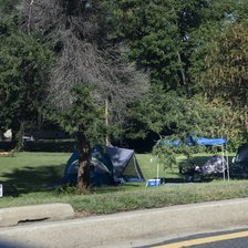 Donald Trump ar intenționa să mute persoanele fără adăpost din Washington D.C.