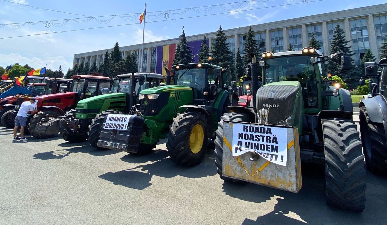 Fermierii anunță proteste în fața Ministerului Agriculturii. Aceștia acuză AIPA de abuzuri și duble standarde
