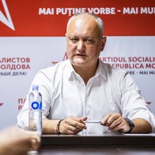 Campania încă nu a început, dar socialiștii anticipează fraudele. Dodon anunță 500 de observatori pentru parlamentarele din toamnă
