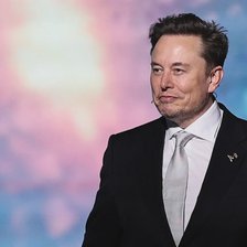 Grok, chatbotul xAI al lui Elon Musk, a generat răspunsuri despre „genocidul alb” din cauza unei modificări neautorizate

