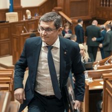 Grosu vine cu scuze, în urma acuzațiilor lansate în adresa unei jurnaliste: „Incidentul de azi nu mă reprezintă și îmi pare rău” (VIDEO)