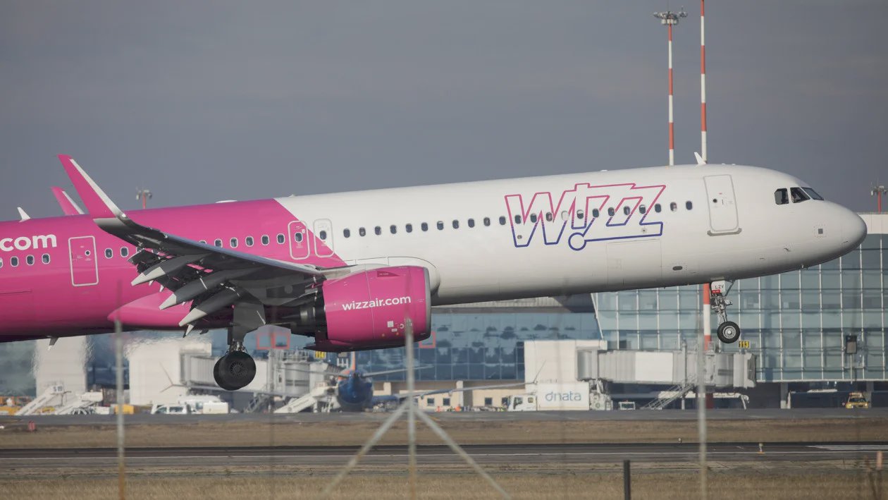 Wizz Air renunță la plățile în numerar la bordul aeronavelor, începând cu 1 aprilie