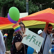 Decizie CEDO: România trebuie să recunoască și să protejeze familiile formate din persoane de același sex