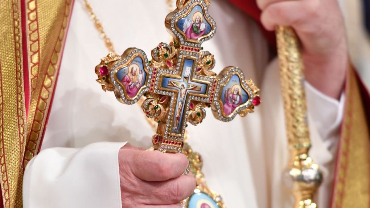 Biserica și Primăria rămân în topul încrederii cetățenilor. În același timp, moldovenii au mai multă încredere în Președintele țării, decât în armată (VIDEO)