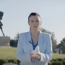EDITORIAL | Când porumbelul păcii aduce revizionism. Ce se ascunde după „Moldova Mare”?
