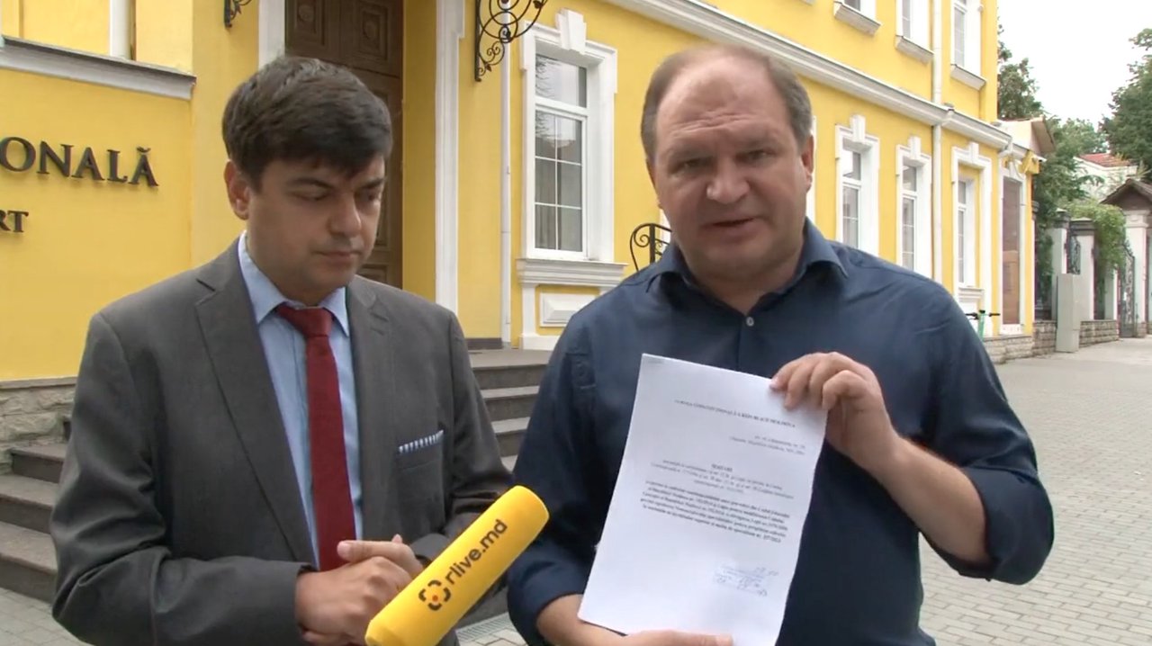 Ceban și Vartanian contestă modificările la Codul educației: „Este ingerință în activitatea APL-urilor”