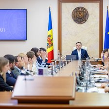 Șefa de la Sănătate, cu „vot de la distanță” împotriva demisiei directorului AMDM (VIDEO)