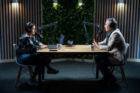 VB Talks | Podcast by Victoriabank | Dana Ciobanu & Sergiu Beznițchi: „Noi avem diverse modalități în care suntem rebeli” (VIDEO)