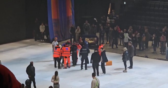 Spectacol la Arena Chișinău, soldat cu un accident. O acrobată a căzut de la înălțime (VIDEO)