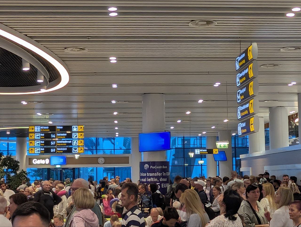 Probleme tehnice la Aeroportul Chișinău: Anumite sisteme informaționale, temporar indisponibile. Unele zboruri, amânate (UPDATE)