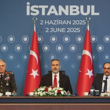 Discuțiile de pace dintre Rusia și Ucraina s-au încheiat la Istanbul. Un nou schimb de prizonieri va avea loc (FOTO)