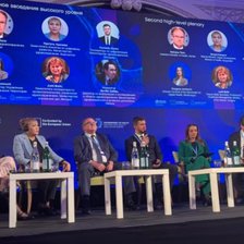 Ministerul Sănătății: AI ar putea fi folosit în prevenția și tratamentul bolilor. Dar are nevoie de reguli stricte 