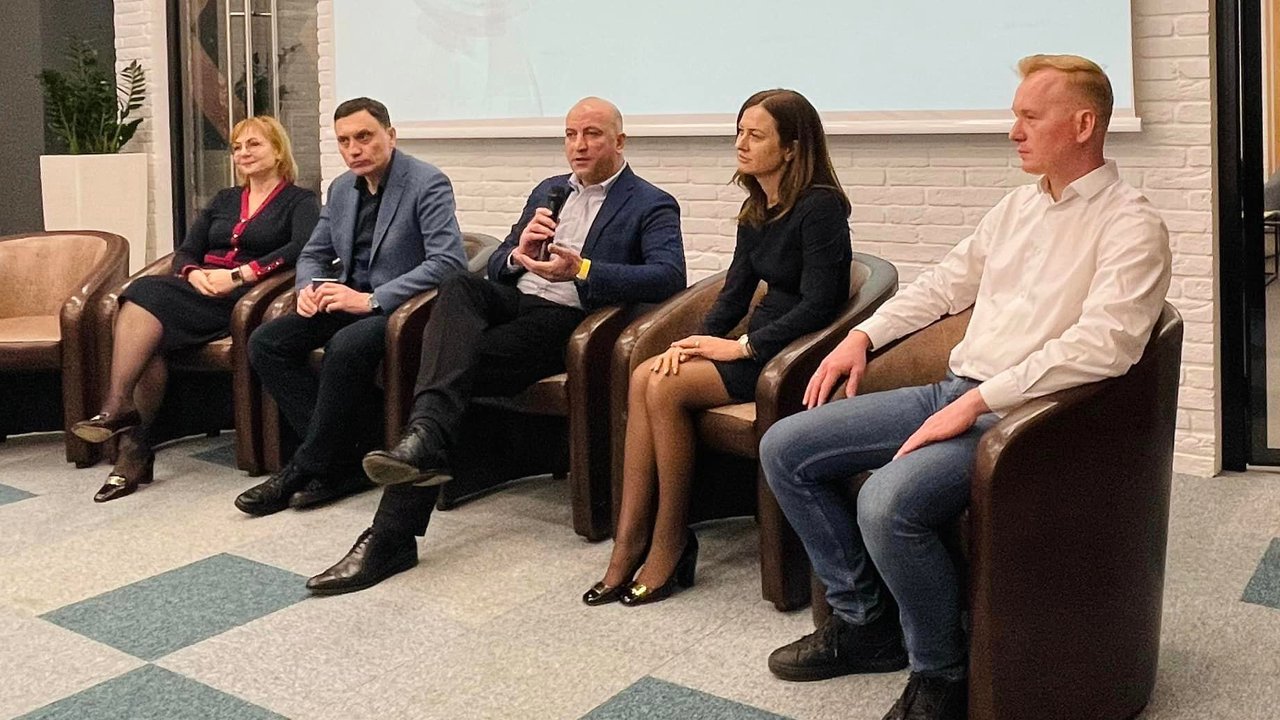 Ziua noilor angajați sau cât este de WoW să lucrezi la maib