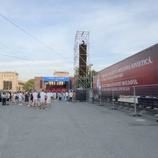Ping-pong de acuzații, scurgeri de înregistrări audio și cum a ajuns concertul cu interpreți ruși  și „Trenul Durerii” să se țină în același loc
