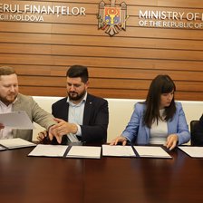 Împrumut de circa 400 de milioane de euro pentru securitatea energetică. Acordul, semnat de MF și BERD