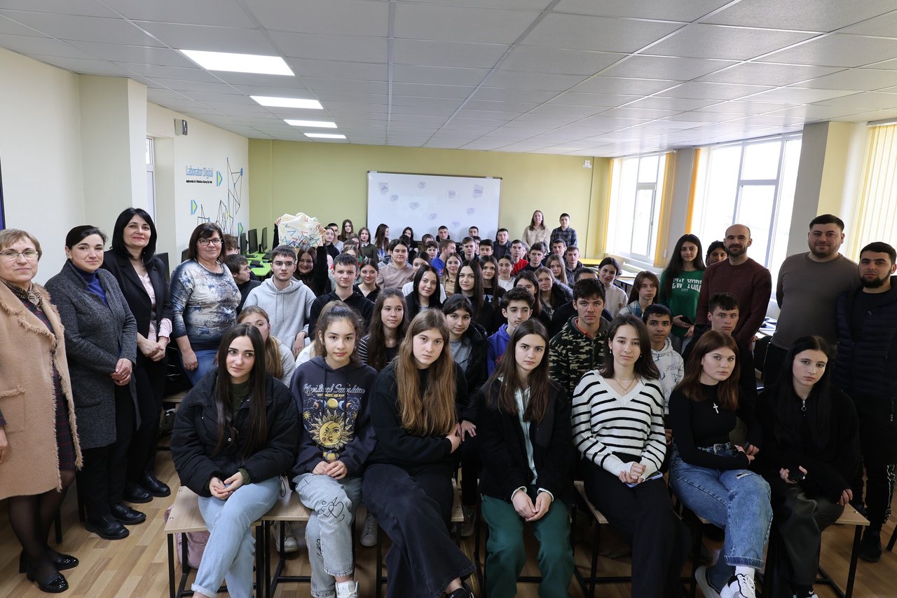 Tinerii din sudul țării au făcut cunoștință cu oportunitățile de carieră în domeniul IT  (VIDEO)