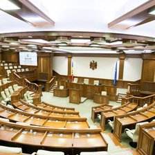 Cine poate candida la  funcția de deputat în Parlamentul R. Moldova?