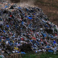 Deșeurile de plastic la nivel mondial se vor tripla până în 2060. Ce spun autorii unui studiu despre situația din Moldova