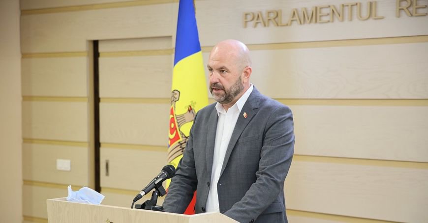 Patru partide cer demisia ministrului Vladimir Bolea: „S-a transformat în groparul agriculturii naționale”