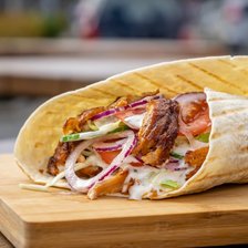 Glovo Moldova: De la poftă la record. Kebabul - vedeta livrărilor
