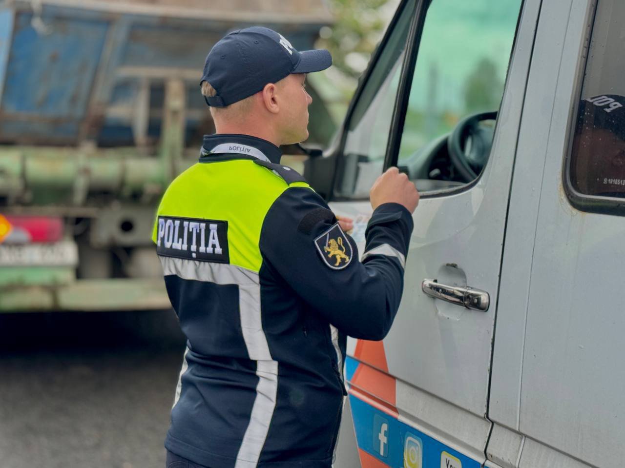 Conducătorii transportului de pasageri și mărfuri, sub radar: Viteza excesivă, cea mai frecventă încălcare

