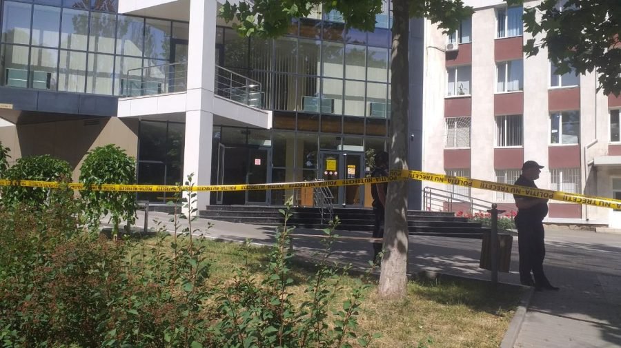 Alertă cu bombă la Curtea de Apel Centru. Echipele specializate au intervenit la fața locului