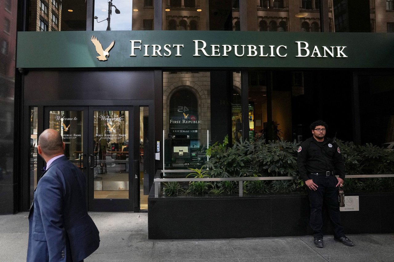 First Republic Bank - a treia bancă americană care a dat faliment în ultimele două luni 