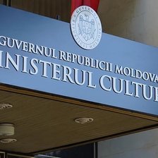 Cum s-a strecurat ChatGPT în postările Ministerului Culturii (FOCUS)
