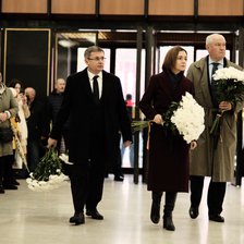 Funerariile lui Ilie Ilașcu, pe ambele maluri ale Prutului. Înmormântat la București și comemorat la Palatul Național „Nicolae Sulac”