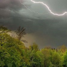 Avertizare meteo: Cod galben de instabilitate atmosferică