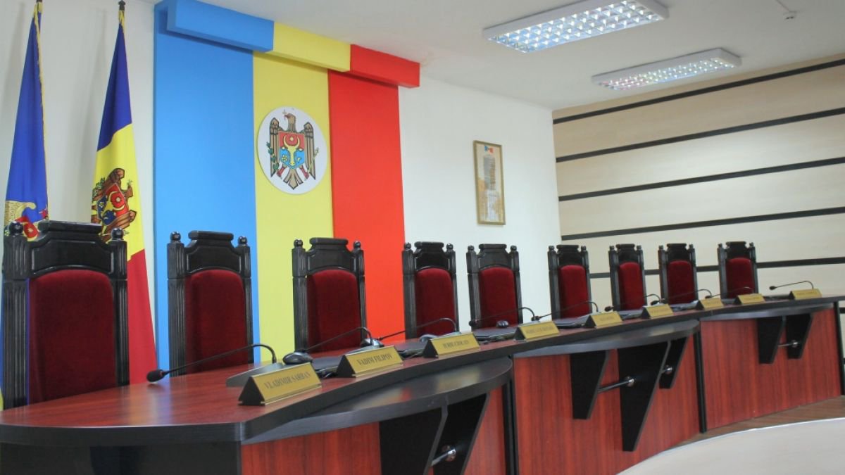 ALEGERI 2023 | Primăria Chișinău, somată de CEC să retragă pliantele despre proiectele realizate: Conțin agitație electorală (VIDEO)