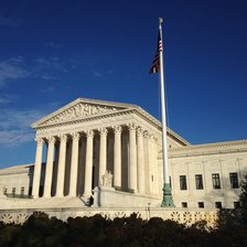 Curtea Supremă limitează atribuțiile instanțelor inferioare. Decretul lui Trump despre cetățenie ar putea fi aplicat