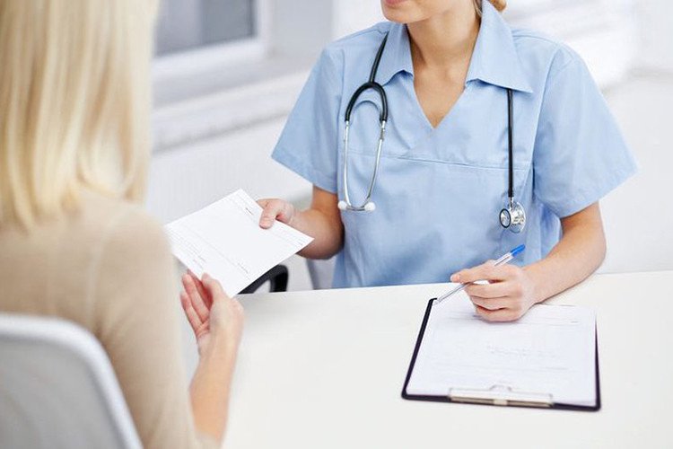 Cresc salariile în medicină. Un medic va primi 20 mii lei, iar un asistent - 13 mii