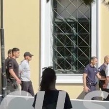 Plahotniuc și Țuțu, aduși repetat la în fața magistraților eleni. Noi imagini cu cei doi reținuți (VIDEO)