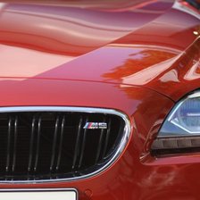 Angajatul unei spălătorii, condamnat la trei ani de detenție pentru sustragerea unui automobil