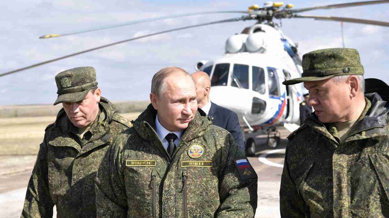 Putin a declarat că Rusia intenționează să reducă cheltuielile pentru apărare