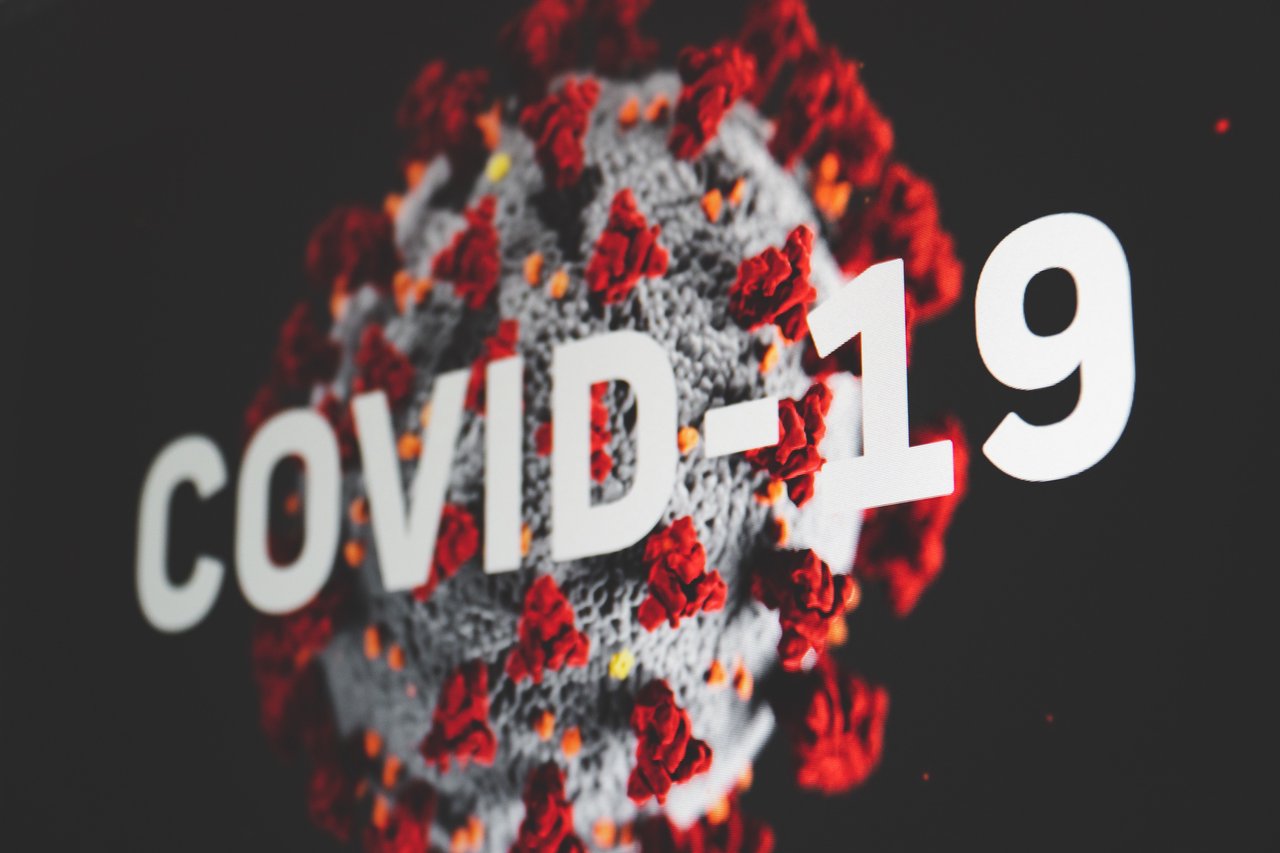 COVID-19 ar fi o scăpare de laborator. O altă ipoteză despre apariția pandemiei