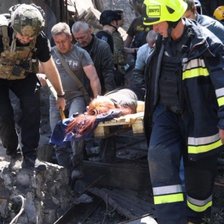 Rusia a atacat cu rachete orașul Dnipro. Cel puțin 11 persoane și-au pierdut viața și peste 160 au fost rănite 